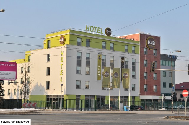 Ponad 7000 rezerwacji online w hotelu B&B Warszawa-Okęcie