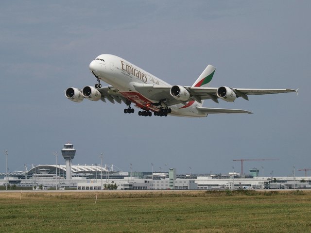 Emirates odpowiadają na rosnące zainteresowanie połączeniami do Monachium i Luandy