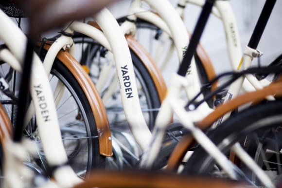 Artery Hotels stawia na naturę, relaks i sport Podróże, LIFESTYLE - Na początku wiosny krakowska grupa Artery Hotels udostępniła swoim gościom rowery, które ma w ofercie od kilku lat. To element strategii wyróżniającej hotele na rynku – Artery stawia na zdrowy tryb życia i odpoczynek wśród natury – nawet w środku miasta.