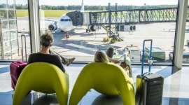 Last minute z Wrocławia Podróże, LIFESTYLE - Jeśli wypoczynek z biurem podróży, to najchętniej w Grecji, Turcji, Hiszpanii i Bułgarii. Właśnie te kierunki czarterowe są najczęściej wybierane przez pasażerów wrocławskiego lotniska w tym sezonie. W ofercie biur podróży są jeszcze ciekawe propozycje na pozostałą cześć wakacji.