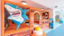 Aparthotel Blue Marine Mielno jeszcze lepszy dla dzieci Podróże, LIFESTYLE - 75 dodatkowych apartamentów, nowe sale zabaw dla dzieci, powiększoną strefę SPA oraz kawiarnię z lobby barem oddano w ramach rozbudowy działającego od 4 lat aparthotelu Blue Marine Mielno.