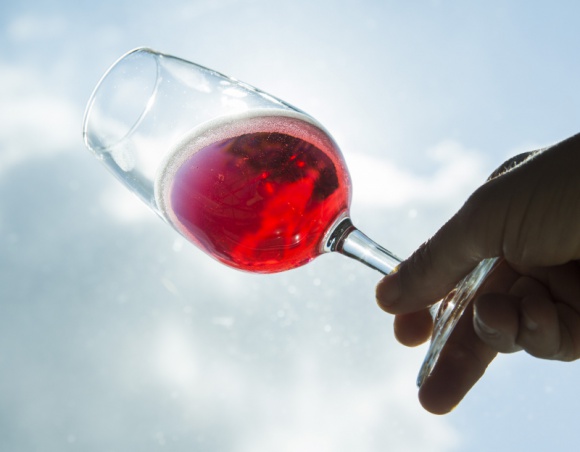 Wino Lambrusco – wielka duma włoskiego regionu Emilia Romagna Podróże, LIFESTYLE - Emilia Romagna słynie nie tylko z doskonałych potraw – region może pochwalić się również wspaniałymi winami, które doceniają mieszkańcy, a także turyści z kraju i zza zagranicy.